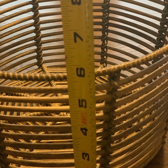 Rattan Beverage/Plant Stand Basket - Picture 4 of 6